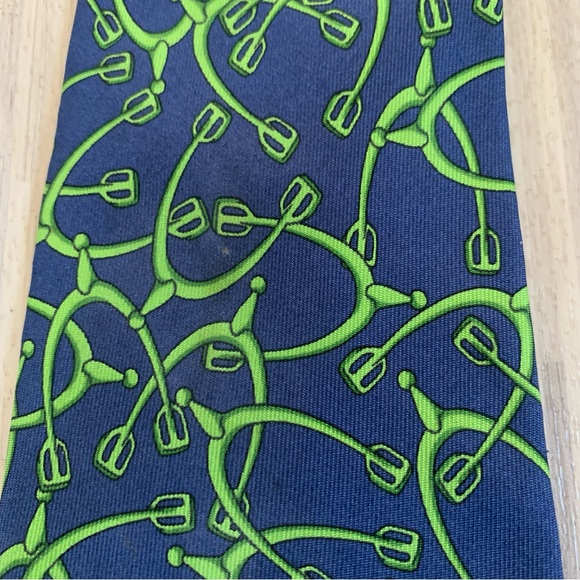 Authentic Vintage Gucci Silk Tie in Blue & Green Stirup Accents EUC - Picture 7 of 7